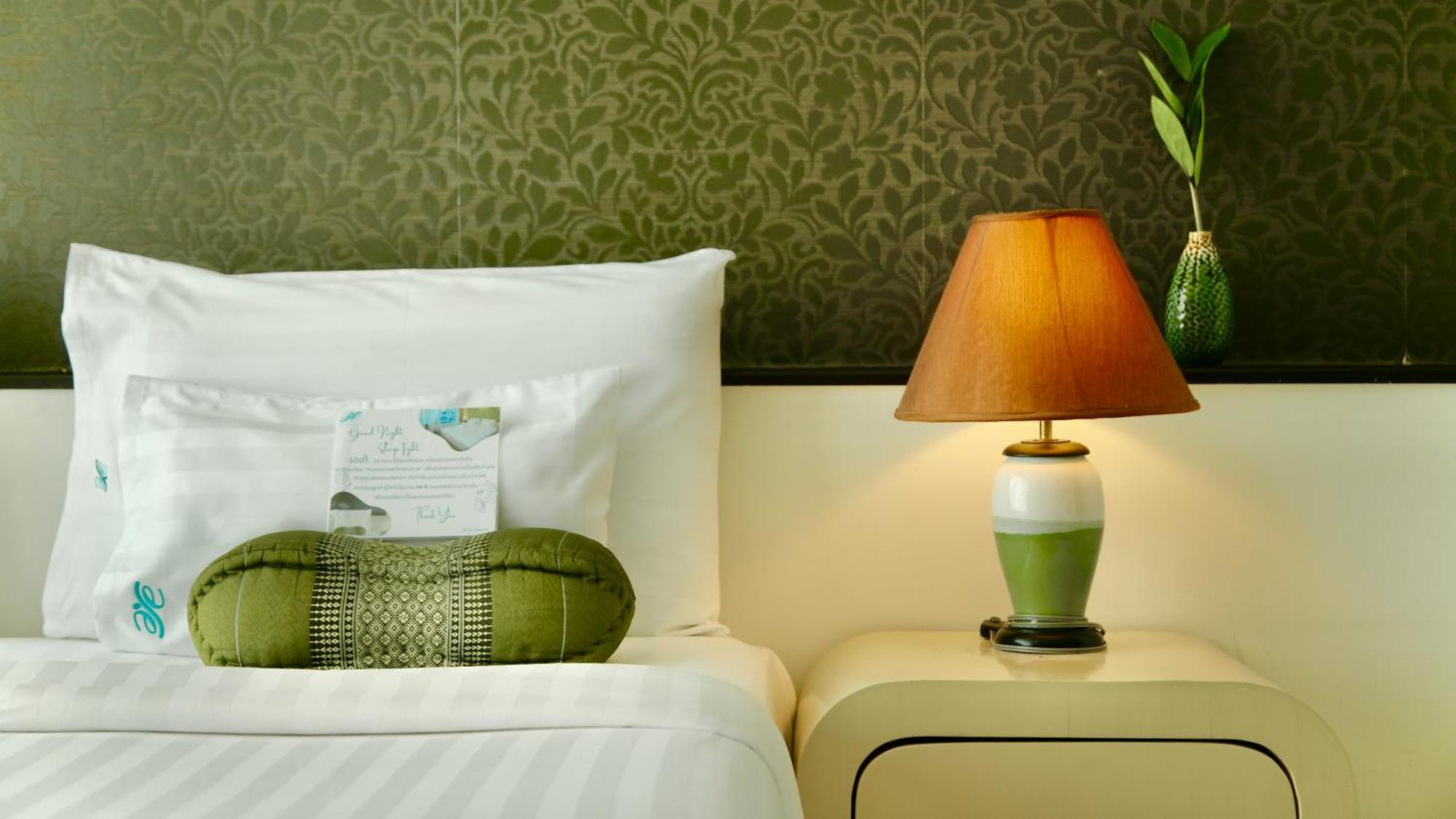 A-Te Chumphon Hotel - Sha Plus Экстерьер фото